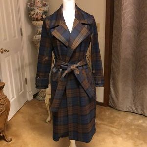 Beautiful Rachel Zoe belted trench coat NWOT